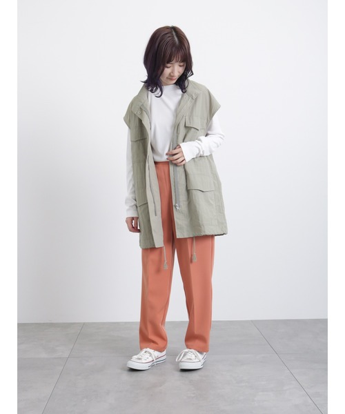 Samansa Mos2 blue（サマンサモスモスブルー）の「モックネックリブプルオーバー（Tシャツ/カットソー・レディース・オフホワイト/ブラック/ライトベージュ・MEDIUM/LARGE）」の11枚目の写真