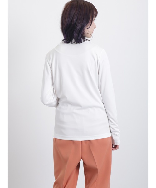 Samansa Mos2 blue（サマンサモスモスブルー）の「モックネックリブプルオーバー（Tシャツ/カットソー・レディース・オフホワイト/ブラック/ライトベージュ・MEDIUM/LARGE）」の14枚目の写真