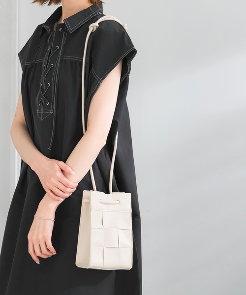 URBAN RESEARCH ROSSO WOMEN（アーバンリサーチ　ロッソ）の「メッシュショルダーバッグ（ショルダーバッグ・レディース・オフホワイト/ブラック・-）」の3枚目の写真