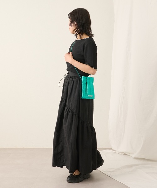 COLONY 2139（コロニートゥーワンスリーナイン）の「メタリックフェイクレザースマホショルダーバッグ（ショルダーバッグ・レディース・グリーン/ブラック/シルバー・FREE）」の10枚目の写真