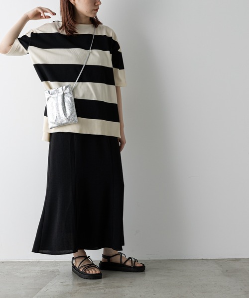 COLONY 2139（コロニートゥーワンスリーナイン）の「メタリックフェイクレザースマホショルダーバッグ（ショルダーバッグ・レディース・グリーン/ブラック/シルバー・FREE）」の21枚目の写真