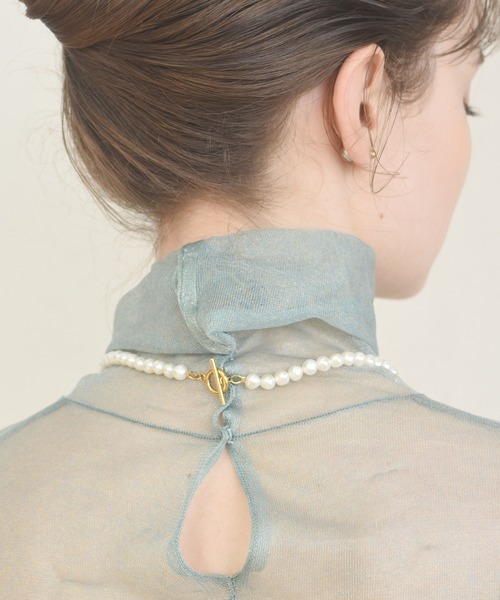 LHME（エルエイチエムイー）の「【WEB限定】”MELLOW”バロックパールネックレス/サージカルステンレス（金属アレルギー対応）【LHME / エルエイチエムイー】（ネックレス・レディース・ホワイト×ゴールド・43cm）」の12枚目の写真