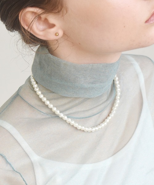 LHME（エルエイチエムイー）の「【WEB限定】”MELLOW”バロックパールネックレス/サージカルステンレス（金属アレルギー対応）【LHME / エルエイチエムイー】（ネックレス・レディース・ホワイト×ゴールド・43cm）」の3枚目の写真