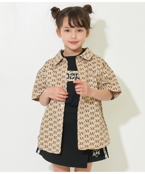 ANAP kids（アナップキッズ）の「モノグラムデニムシャツ【親子・ジュニアお揃い】（シャツ/ブラウス・キッズ・ブルー/ベージュ・130cm/110cm/120cm）」の16枚目の写真