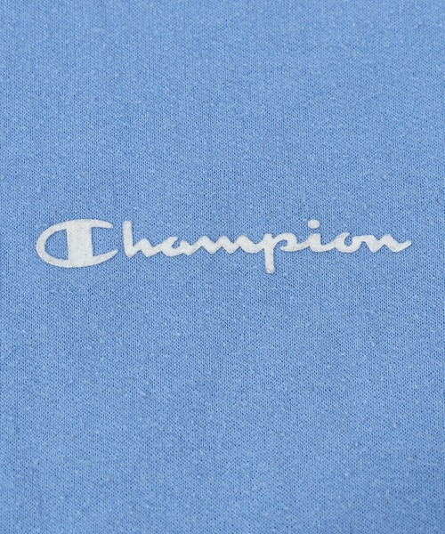 Champion(チャンピオン)の「【ヴィンテージ古着】Y2K Champion / チャンピオン ロゴ プルオーバーパーカー(パーカー・メンズ・ブルー・XX-LARGE)」の3枚目の写真