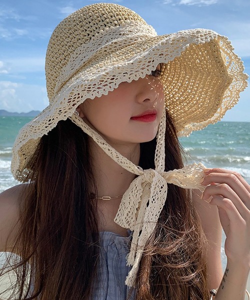 shopnikoniko（ショップニコニコ）の「紐付き 麦わら帽子 リボン つば広（ハット・レディース・ベージュ/アイボリー・フリー）」の6枚目の写真