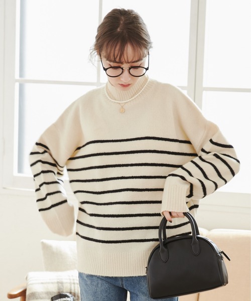 ANGIE（アンジー）の「オーバーサイズ ハイネックニット（ニット/セーター・レディース・ライトベージュ/ブラック/ブルー/ブラック系その他/杢グレー/ライム/ホワイト系その他/オレンジ/ライトグレー/サックスブルー/アイボリー・FREE）」の17枚目の写真