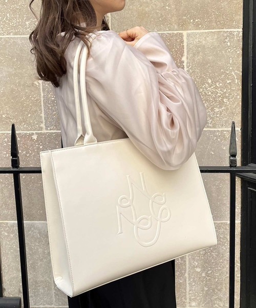 one after another NICE CLAUP(ワンアフターアナザーナイスクラップ)の「A4サイズ収納/ロゴモチーフエンボストートバッグ(トートバッグ・レディース・ベージュ/アイボリー/ブラック・FREE)」の18枚目の写真