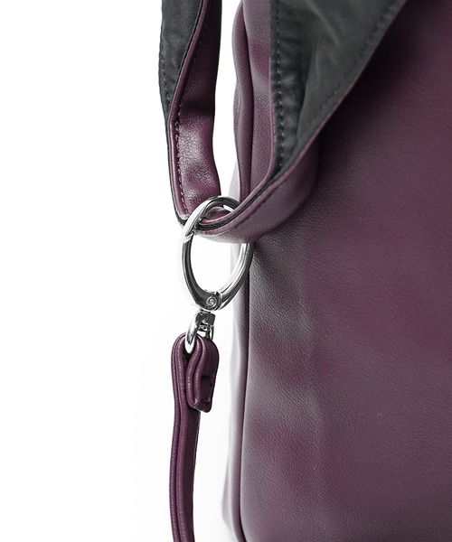 MinoriTY（マイノリティ）の「【MinoriTY】シンセティックレザー２WAYマルシェバッグ ショルダーバッグ トートバッグ メンズ ウィメンズ ユニセックス（トートバッグ・メンズ・グレー/ブラック/パープル・FREE）」の11枚目の写真