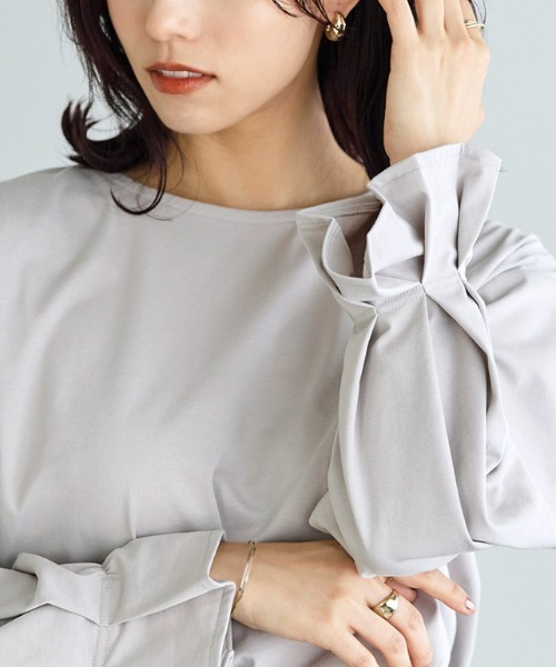 Pierrot(ピエロ)の「【イージーケア】キャンディスリーブTシャツ(Tシャツ/カットソー・レディース・ベージュ/ブラック/オフホワイト/グレー・S/M/L)」の5枚目の写真