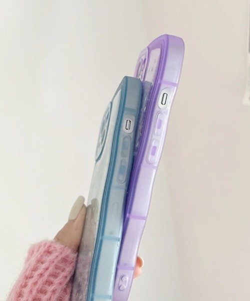 TONE SELECT GOODS（トーンセレクトグッズ）の「【float】キラキラ スパンコール ウェーブデザイン iPhoneケース【iPhoneシリーズ/各種機種対応】（スマホケース/カバー・レディース・ブラック/クリア/パープル/ブルー/ピンク・W/B/A/N/U/C/V/J/H/I/T/O/G/F/Q/P/E/D/iPhone 15 Pro/iPhone 16/iPhone 15/iPhone 16 Pro）」の9枚目の写真