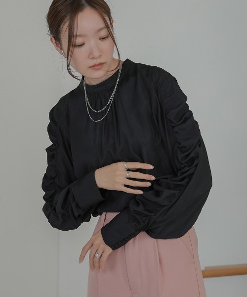 Bab（バブ）の「袖ギャザープチハイブラウス（シャツ/ブラウス・レディース・アイボリー/ブラック/ブラウン・M）」の14枚目の写真