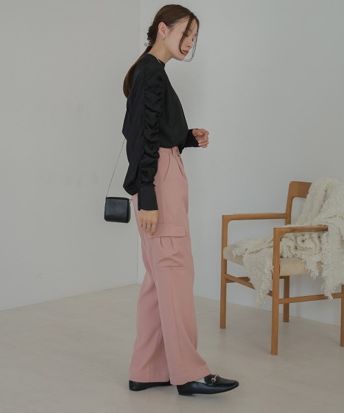 Bab（バブ）の「袖ギャザープチハイブラウス（シャツ/ブラウス・レディース・アイボリー/ブラック/ブラウン・M）」の17枚目の写真