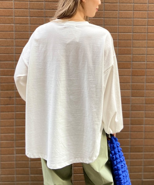 RIKKA FEMME(リッカファム)の「RIKKA FEMME/リッカファム ロンT オーバーサイズRF23FW08(Tシャツ/カットソー・レディース・ホワイト/ブラック/ベージュ・FREE)」の20枚目の写真