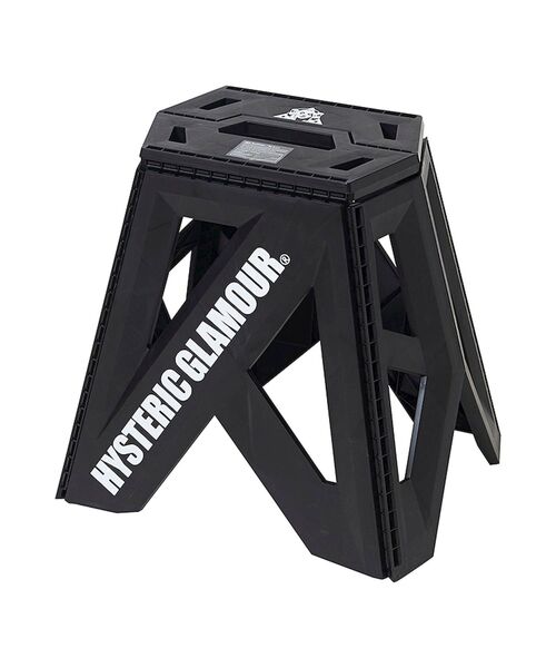 HYSTERIC GLAMOUR（ヒステリックグラマー）の「TRIANGLE WOMAN フォーダブルチェア39cm（家具・メンズ・カーキ/ベージュ/ブラック・FREE）」の2枚目の写真