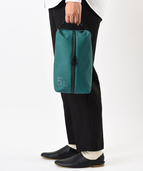 TRAVEL SHOP MILESTO（トラベルショップミレスト）の「MILESTO UTILITY シューズバッグ 5L（トラベルグッズ・レディース・ブラック/グレー系その他/グレイッシュベージュ/ネイビー/オレンジ/グリーン・ﾌﾘ-）」の9枚目の写真