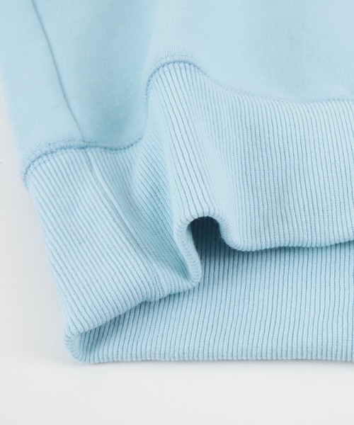 titivate（ティティベイト）の「裏起毛ロゴショートフード付きプルオーバー（パーカー・レディース・アイボリー/ライトブルー/ブラック/杢グレー・FREE）」の12枚目の写真