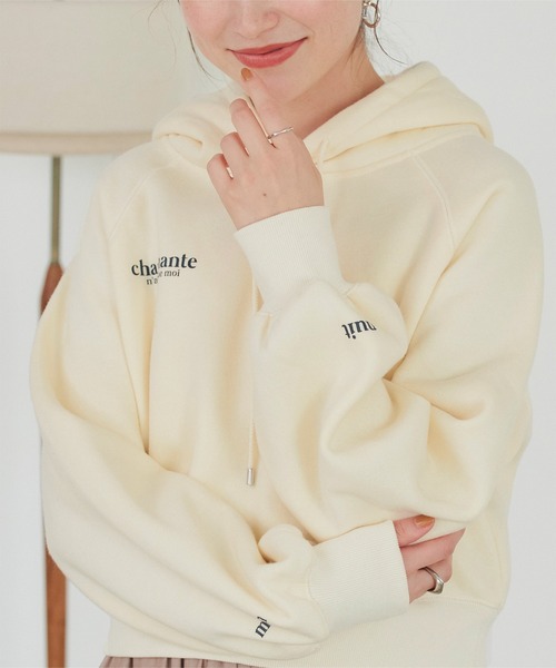 titivate（ティティベイト）の「裏起毛ロゴショートフード付きプルオーバー（パーカー・レディース・アイボリー/ライトブルー/ブラック/杢グレー・FREE）」の19枚目の写真