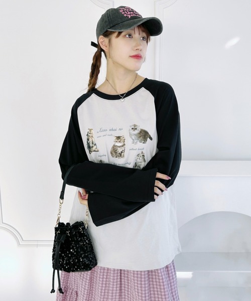 √nuage(ルートニュアージュ)の「メニーキャットオーバーラグランロンT(Tシャツ/カットソー・レディース・グレー・FREE)」の4枚目の写真