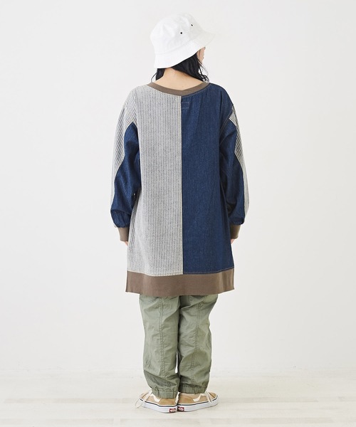 CUBE SUGAR（キューブシュガー）の「6.5オンスデニムボートネックチュニック（チュニック・レディース・ブルー系/ネイビー系・M）」の10枚目の写真