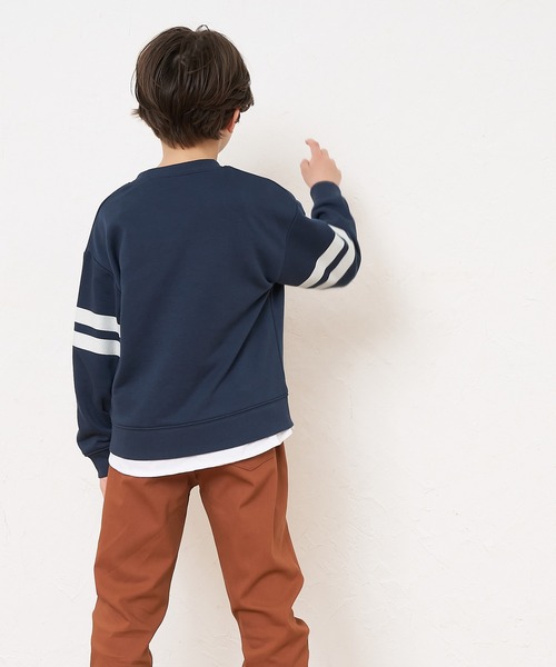 coca（coca）（コカ）の「キッズ 裏毛レイヤード風フットボールトップス（スウェット・キッズ・ネイビー/グレイッシュベージュ・110/120/130/140）」の6枚目の写真