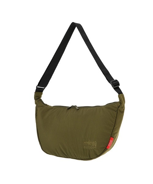 Manhattan Portage（マンハッタンポーテージ）の「Kings Crescent Bag Padded Nylon Taffeta（ショルダーバッグ・メンズ・ブラック/オリーブ・MEDIUM）」の3枚目の写真