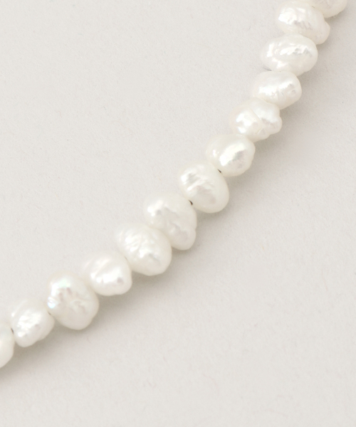 gren by M（グリンバイエム）の「gren by M/グリンバイエム ポテト淡水パールチョーカー（ネックレス・レディース・ホワイト・FREE）」の4枚目の写真