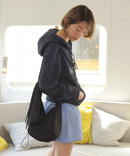 SLOBE citron.(スローブシトロン)の「《追加2》SLOBE citron. Nylon shoulder BAG(ショルダーバッグ・レディース・ブラック/ホワイト・FREE)」の7枚目の写真