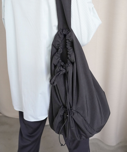 SLOBE citron.(スローブシトロン)の「《追加2》SLOBE citron. Nylon shoulder BAG(ショルダーバッグ・レディース・ブラック/ホワイト・FREE)」の22枚目の写真