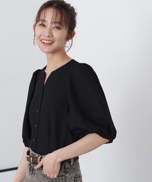 N.（N. Natural Beauty Basic）（エヌエヌナチュラルビューティーベーシック）の「◆ふくれジャガードパフスリーブブラウス（シャツ/ブラウス・レディース・ブラック/オフホワイト/パープル・MEDIUM）」の6枚目の写真