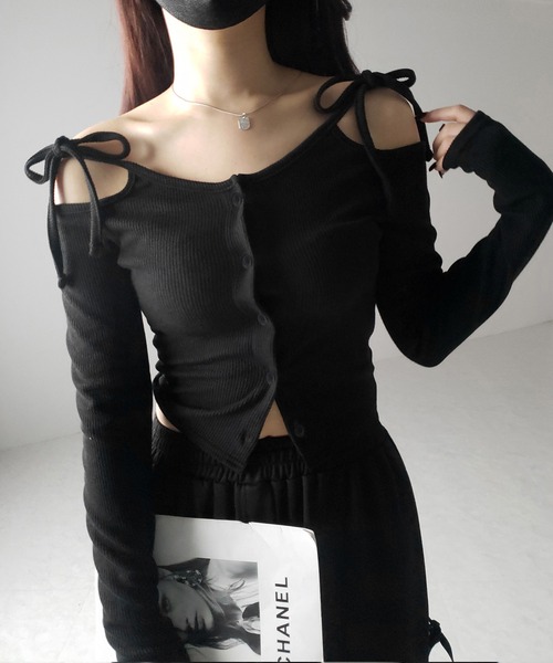 me+em select（ミームセレクト）の「【 ２WAY 】ダブルリボンオフショルダーリブショートカーディガン（Tシャツ/カットソー・レディース・チャコール/ホワイト/ブラック・FREE）」の5枚目の写真