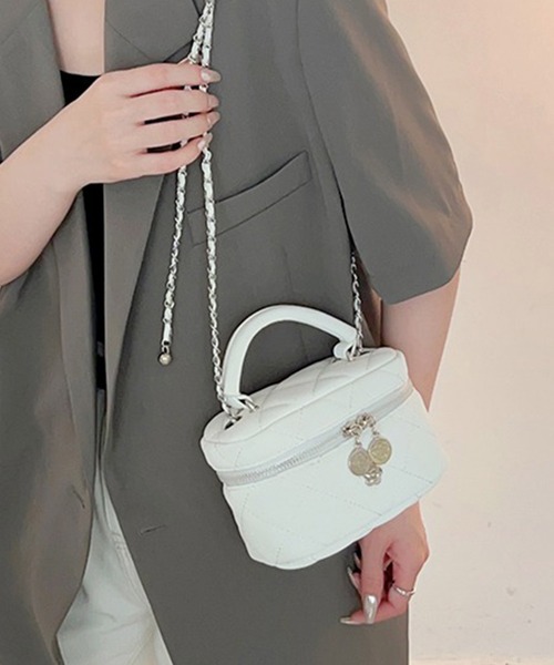 Dita Muaj.(ディータムアージュ)の「キルティングバニティショルダー/ハンドバッグ(ショルダーバッグ・レディース・ピンク/ホワイト/ブラック・FREE)」の5枚目の写真