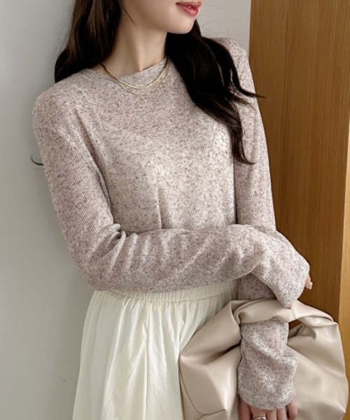 Ada.(エイダ)の「【紫外線・日焼け対策にも!】メランジ シアー ロングスリーブ カットソー(Tシャツ/カットソー・レディース・ブラック/グレー/ホワイト/グリーン/ブラウン/ライトブルー・M/L)」の4枚目の写真