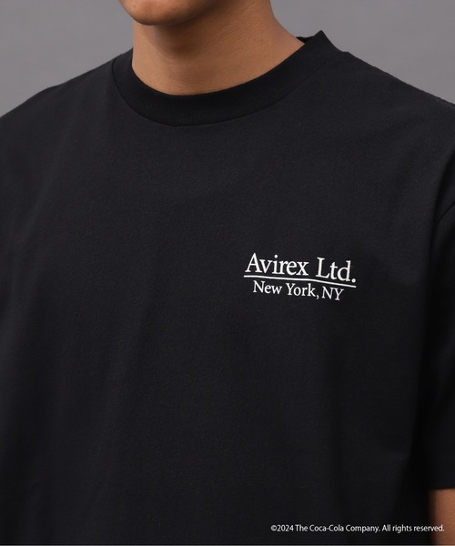 AVIREX（アヴィレックス）の「AVIREX / Coca-Cola 90s PHOTO T-SHIRT（Tシャツ/カットソー・メンズ・ブラック/ホワイト・MEDIUM/LARGE/X-LARGE/XX-LARGE）」の19枚目の写真