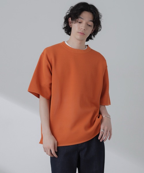 NANO universe(ナノユニバース)の「ポリメッシュリラックスクルーネックニットTシャツ(Tシャツ/カットソー・メンズ・ブラック/グリーン/グレー系その他4/オレンジ・M/L)」の17枚目の写真