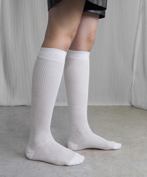 minia（ミニア）の「シアーハイソックス（ソックス/靴下・レディース・ホワイト/ブラック・FREE）」の6枚目の写真