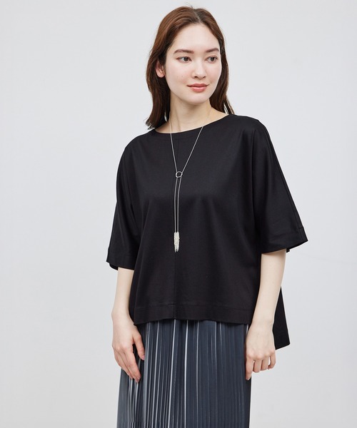 ROPE'（ロペ）の「汗染み防止スムース半袖カットソー（Tシャツ/カットソー・レディース・モスグリーン/ブラック/ベージュ・FREE）」の2枚目の写真