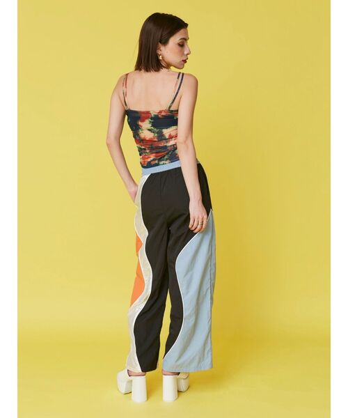 EVRIS（エヴリス）の「カラーブロッキングトラックパンツ（その他パンツ・レディース・ブラック/ネイビー・FREE）」の19枚目の写真