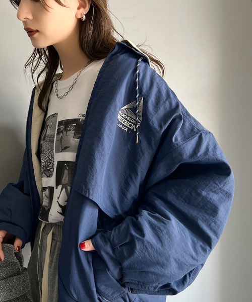 Java（ジャバ）の「《Javaジャバコラボ》こだわり配色でスポーツMIXコーデが叶う。胸刺繍×襟配色ブルゾン（ブルゾン・レディース・ブラック/ベージュ/ネイビー/ネイビー系・LARGE/MEDIUM/SMALL/X-LARGE）」の12枚目の写真