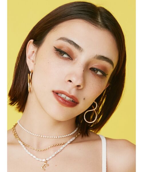 EVRIS（エヴリス）の「DEFORMATION CURVEピアス（ピアス（両耳用）・レディース・ゴールド/シルバー・FREE）」の2枚目の写真