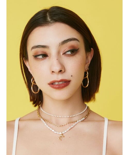 EVRIS（エヴリス）の「DEFORMATION CURVEピアス（ピアス（両耳用）・レディース・ゴールド/シルバー・FREE）」の3枚目の写真