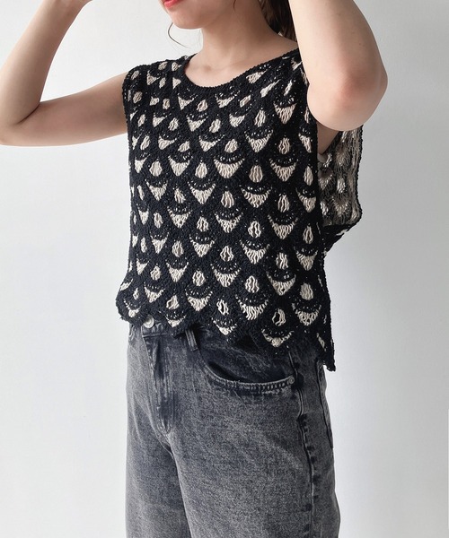 AS KNOW AS plus（アズノゥアズプラス）の「◎アソート かぎ針編み クロシェベスト【ZOZOTOWN限定アイテム】（ベスト・レディース・ブラック/ベージュ/ブラック系/ベージュ系/ブラック系1/ベージュ系2/グリーン系2/アイボリー系2・FREE）」の4枚目の写真