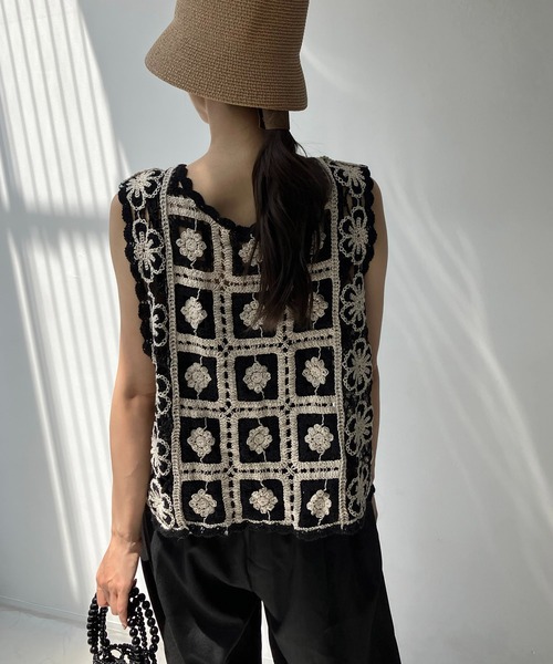 AS KNOW AS plus（アズノゥアズプラス）の「◎アソート かぎ針編み クロシェベスト【ZOZOTOWN限定アイテム】（ベスト・レディース・ブラック/ベージュ/ブラック系/ベージュ系/ブラック系1/ベージュ系2/グリーン系2/アイボリー系2・FREE）」の12枚目の写真