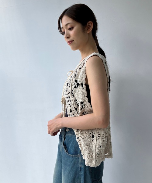 AS KNOW AS plus（アズノゥアズプラス）の「◎アソート かぎ針編み クロシェベスト【ZOZOTOWN限定アイテム】（ベスト・レディース・ブラック/ベージュ/ブラック系/ベージュ系/ブラック系1/ベージュ系2/グリーン系2/アイボリー系2・FREE）」の21枚目の写真