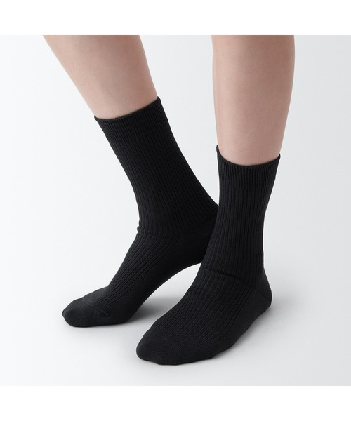 無印良品（ムジルシリョウヒン）の「婦人　足なり直角　リブ編み靴下（４足組）（ソックス/靴下・レディース・ホワイト/ブラック・23-25cm）」の4枚目の写真