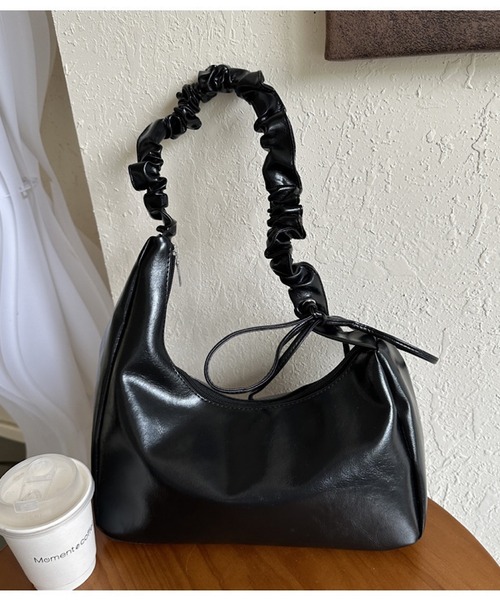 Y2Kチェーンバックルショルダーミニレザーバッグ | ファッション通販サイト NUGU Y2k ブラックレザー バッグ