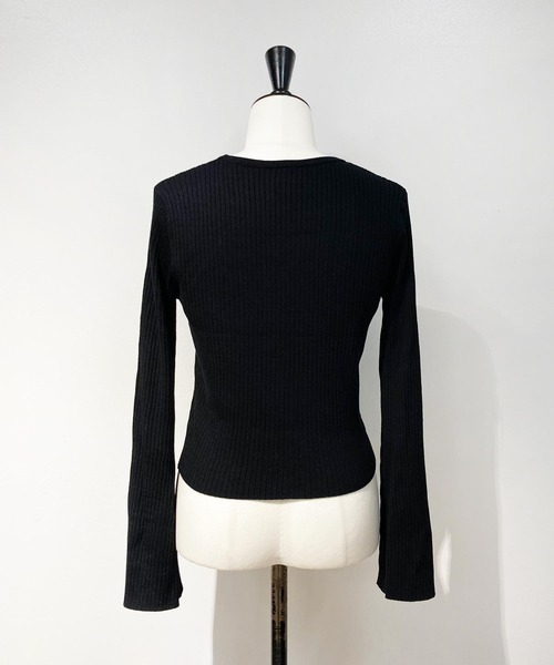 NOELA(ノエラ)の「フレアスリーブニットカーデ(カーディガン/ボレロ・レディース・ボルドー/サックスブルー/ブラック・フリー)」の5枚目の写真