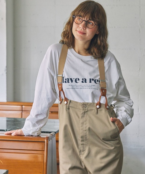 GILDAN(ギルダン)の「【GILDAN】ギルダン別注 アソートロゴ グラフィックプリント&刺繍 オーバーサイズ 長袖Tシャツ(Tシャツ/カットソー・レディース・ホワイト/レッド/オートミール/ネイビー/チャコールグレー/杢グレー・FREE)」の12枚目の写真