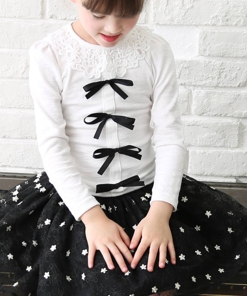 Rora(ローラ)の「ボリー フォーマルカジュアル 長袖Tシャツ(Tシャツ/カットソー・キッズ・ホワイト・150/140/130/120/110)」の6枚目の写真