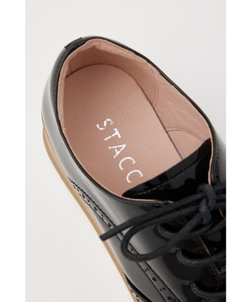 STACCATO(スタッカート)の「プラットフォームクォーターブローグ(ローファー・レディース・ブラック・22cm/22.5cm/23cm/23.5cm/24cm/24.5cm)」の9枚目の写真